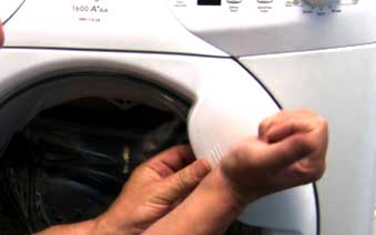 destornillador para abrir la puerta de la lavadora